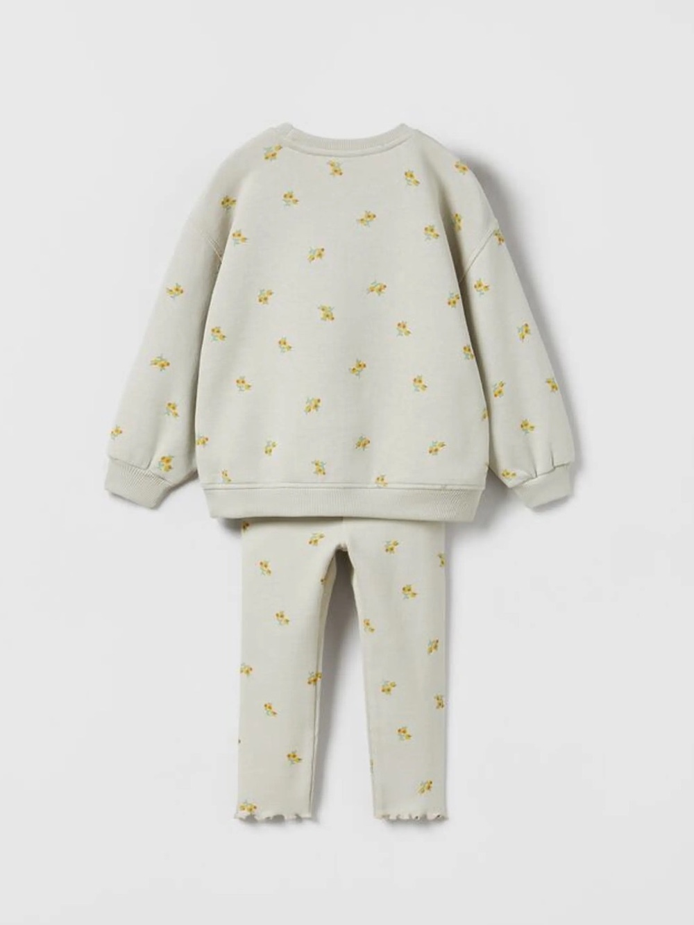 NWOT Zara Cream Floral Sweatshirt and Legging Pajama Set size 4-5YRS